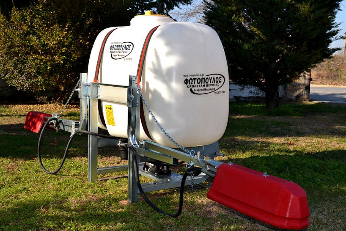 Ραντιστικό ζιζανιοκτονίας 500L με διπλή μπάρα ψεκασμού